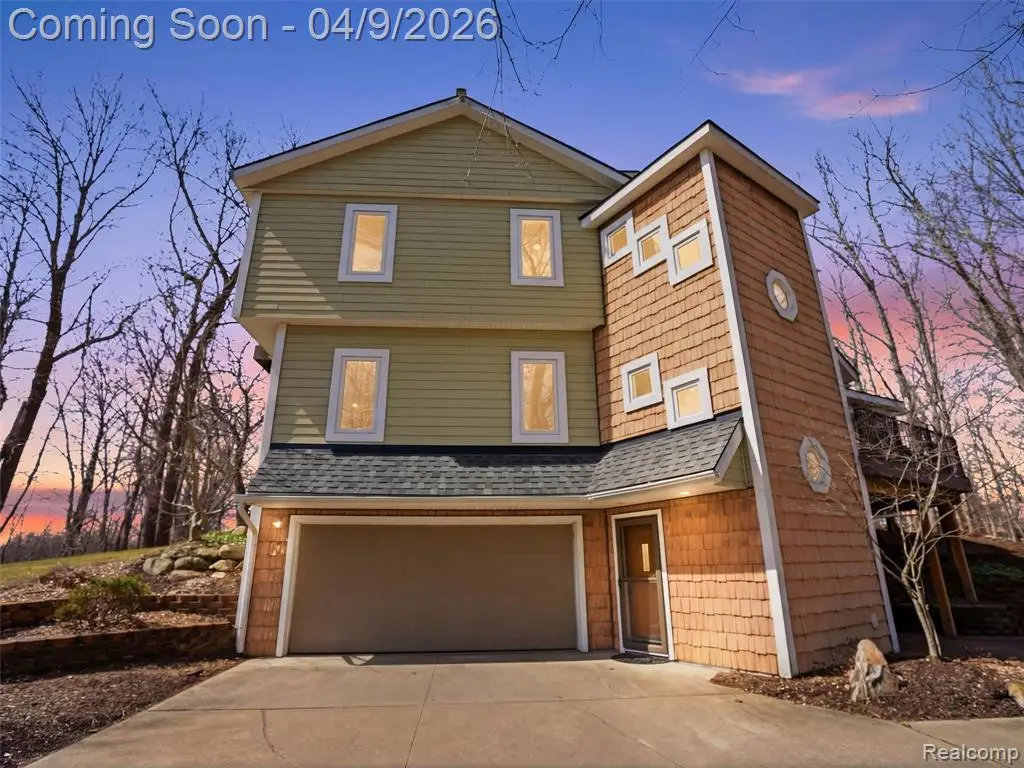 7845 Sleepy Hollow, Northville, MI 48168 - #1