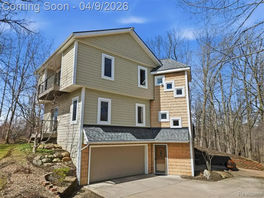 7845 Sleepy Hollow, Northville, MI 48168 - #2