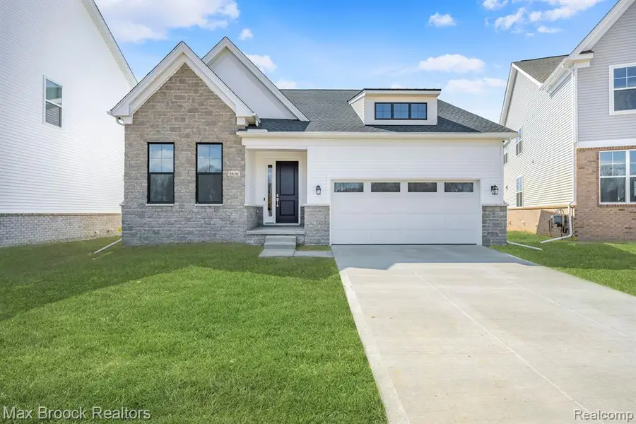 5636 Suffolk, West Bloomfield, MI 48322 - #2