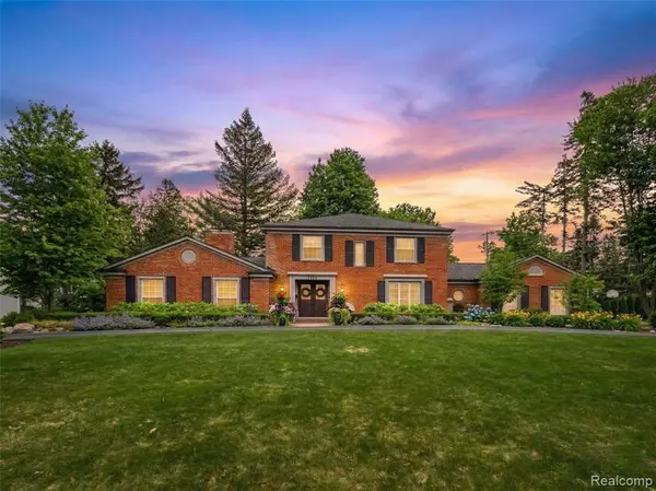 1252 Indian Mound, Bloomfield Hills, MI 