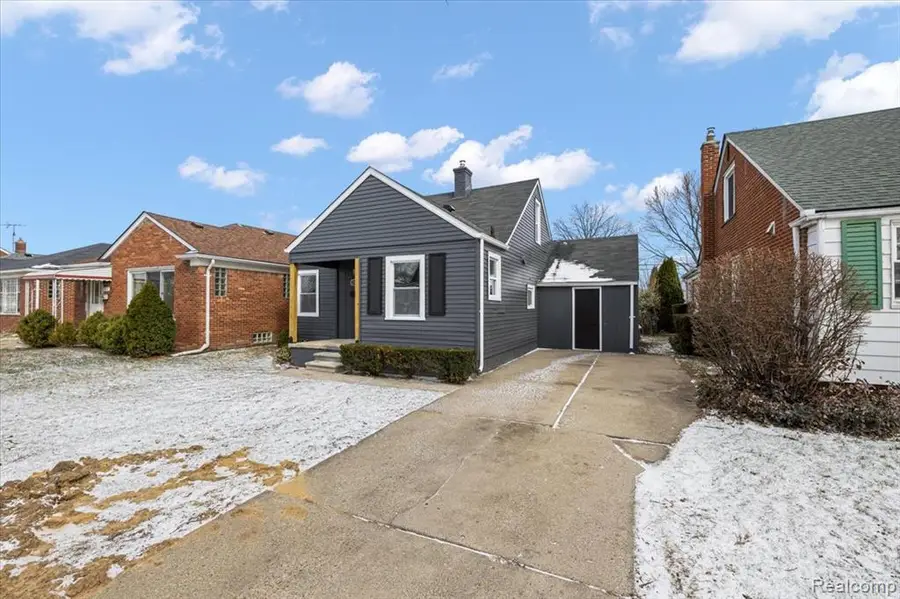 21625 Trombly, Saint Clair Shores, MI 48080 - #3
