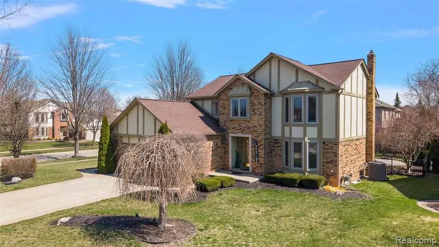 39344 Lorien, Sterling Heights, MI 48313 - #3