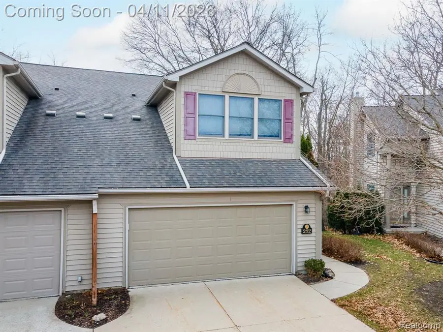 282 Stratford, Lake Orion, MI 48360 - #2