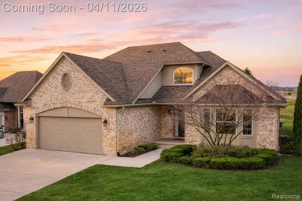 20622 Golf Ridge, Livonia, MI 48152