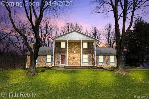 1412 North, Brighton, MI 48114