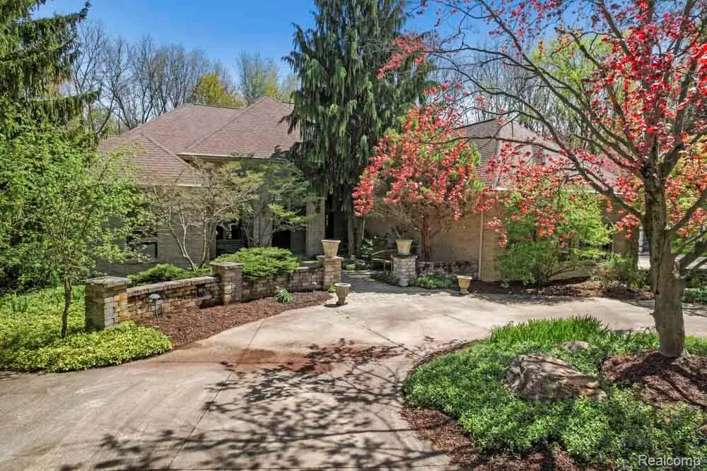 1293 Huntcliff Court, Milford, MI 48380 - #1