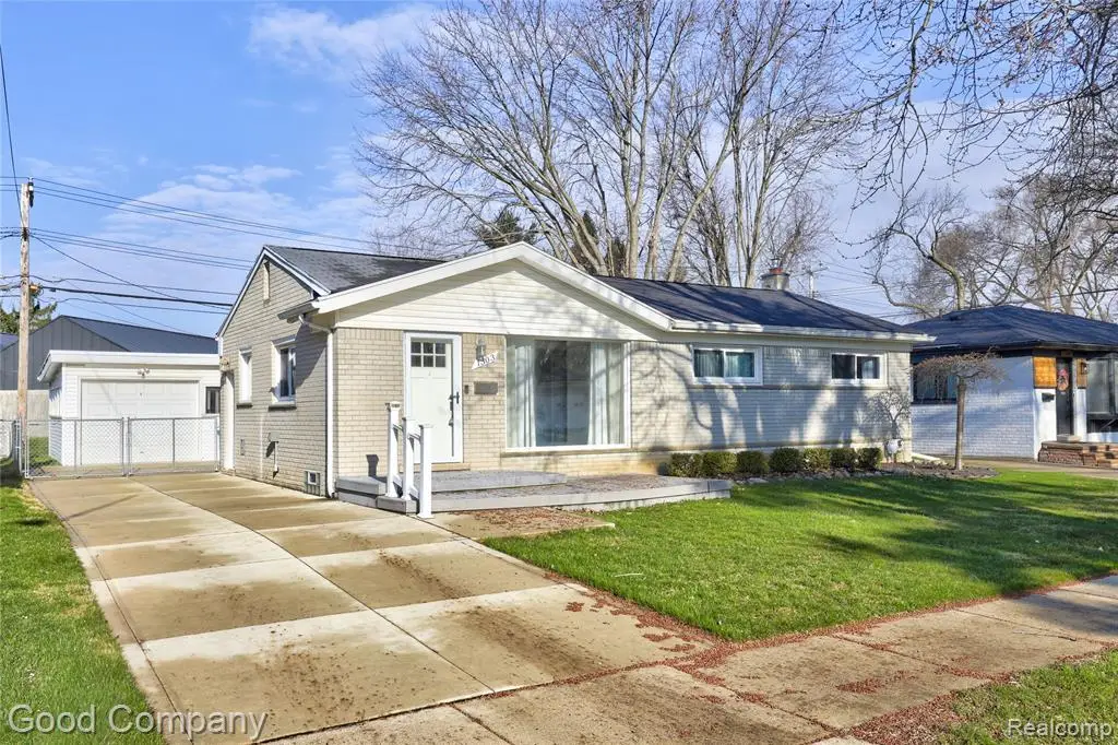 1303 Sycamore, Rochester Hills, MI 48307 - #1