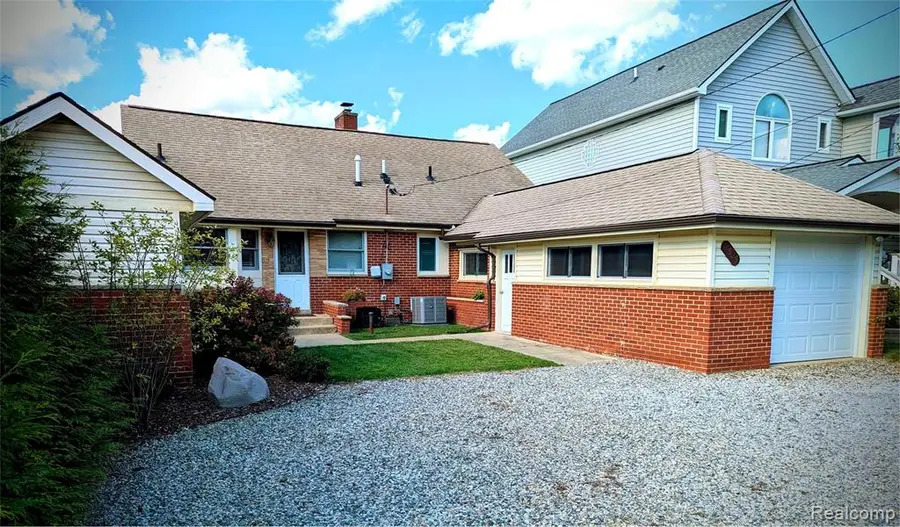 2525 Davista, Highland, MI 48356 - #3