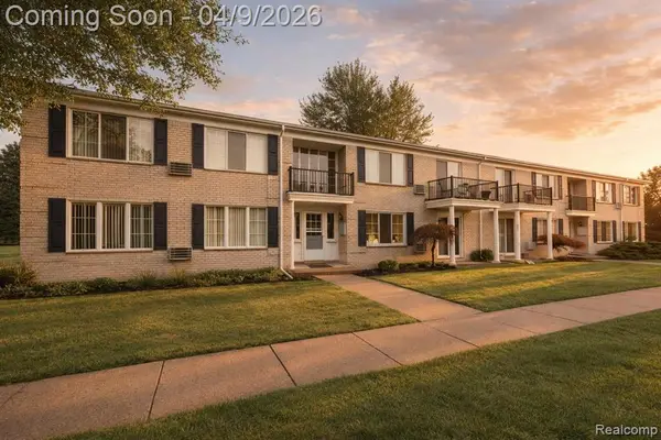 100 W Hickory Grove #A2, Bloomfield Hills, MI 