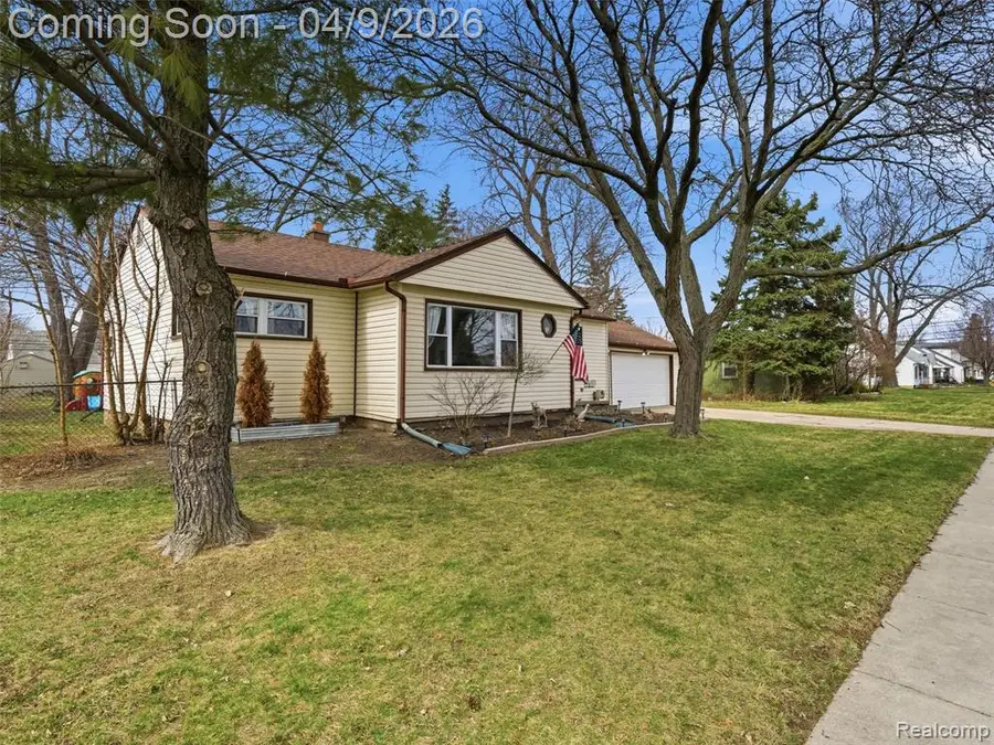 23151 Schroeder, Eastpointe, MI 48021 - #2