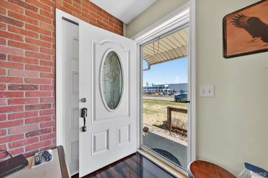 1109 Roods Lake, Lapeer, MI 48446 - #3