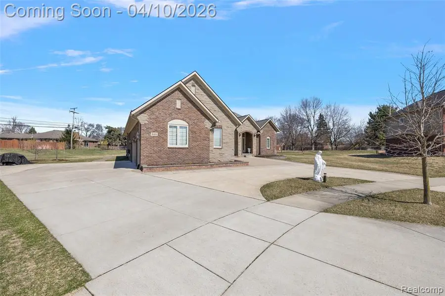 4411 Forster, Shelby, MI 48316 - #3