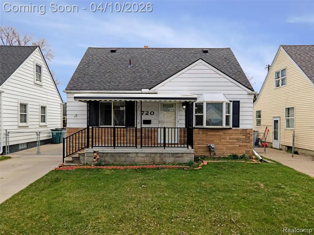 720 E Robert, Hazel Park, MI 48030 - #1