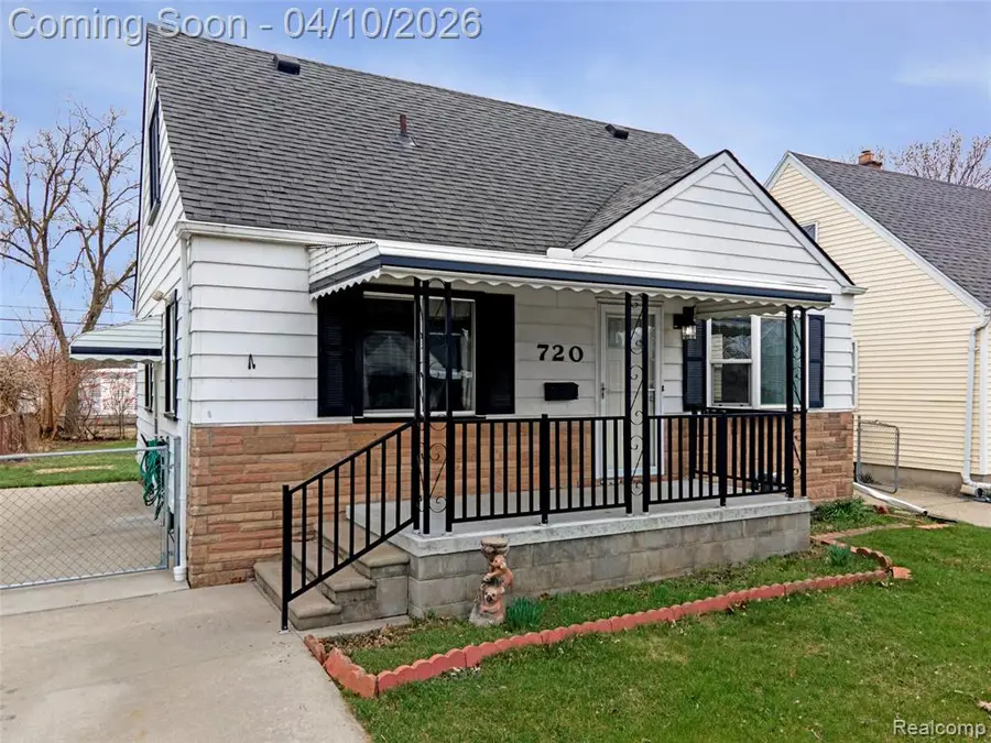 720 E Robert, Hazel Park, MI 48030 - #2