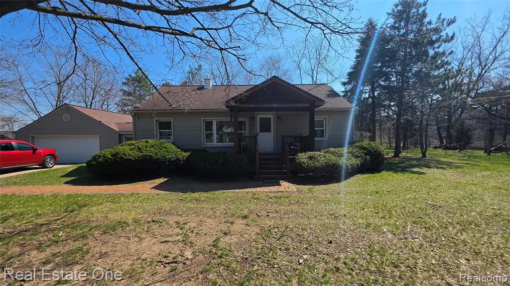 1288 Shoman, Waterford, MI 48327 - #1
