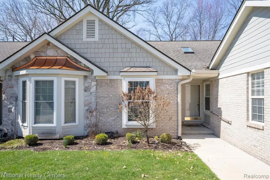 41642 Haggerty Woods, Canton, MI 48187 - #2