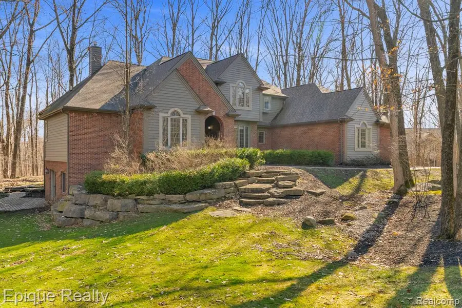 9155 Kelly Lake, Clarkston, MI 48348 - #2