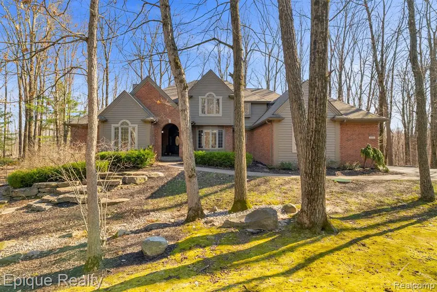 9155 Kelly Lake, Clarkston, MI 48348 - #3