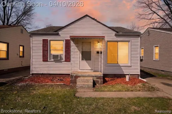 22447 Sharrow, Warren, MI 48089