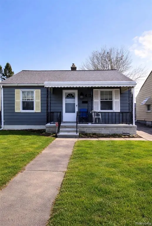 1025 Mill, Lincoln Park, MI 48146