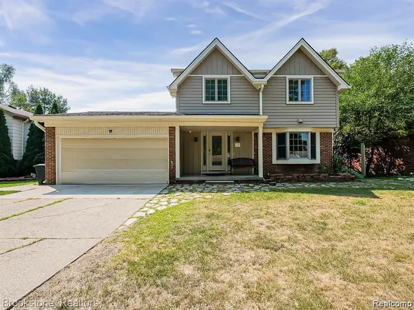 2196 Niagara, Troy, MI 48083