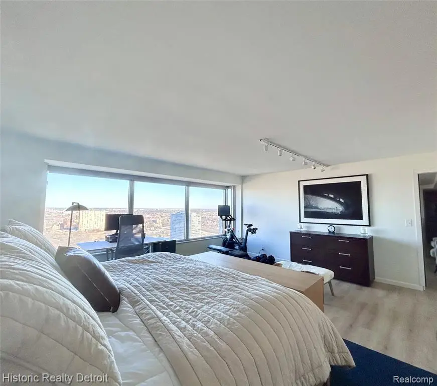 1300 E Lafayette #2409, Detroit, MI 48207 - #3