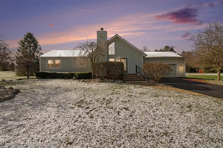 9156 Apple Orchard, Fenton, MI 48430 - #2