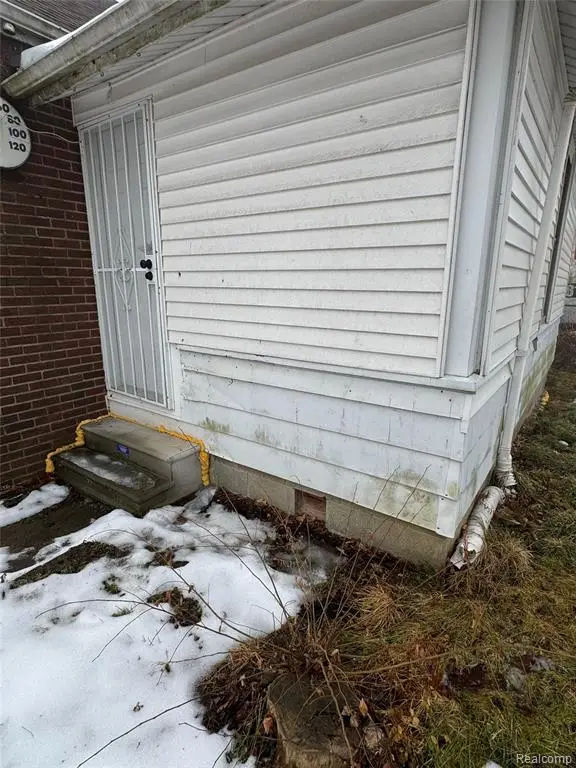 11845 Laing, Detroit, MI  - #3