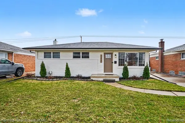 23440 Playview, Saint Clair Shores, MI 