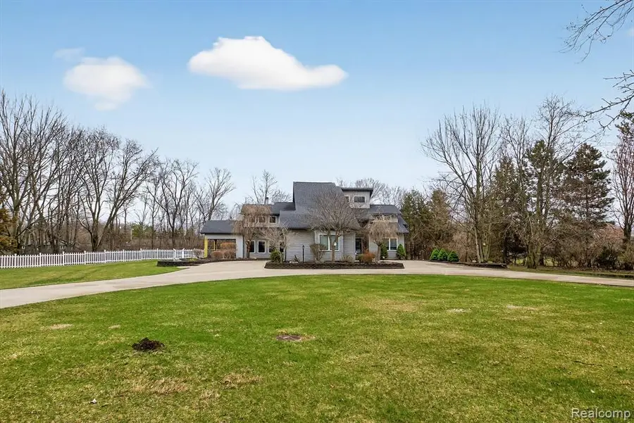 552 N Mckinley, Flushing, MI 48433 - #2