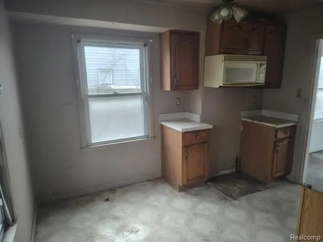 6299 Hunt, Romulus, MI  - #3