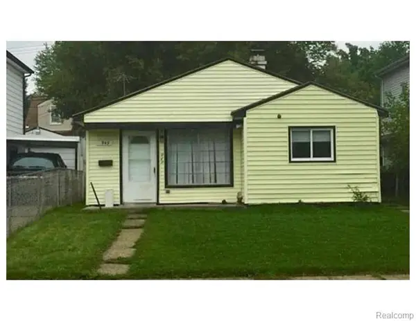 949 Kettering, Pontiac, MI 48340