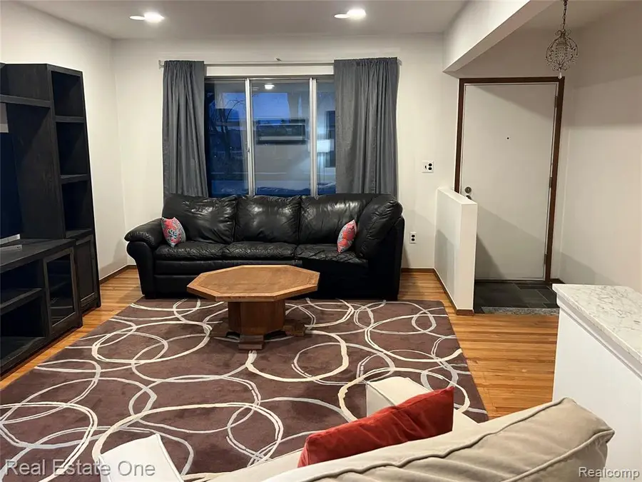 36303 Tulane, Sterling Heights, MI 48312 - #2