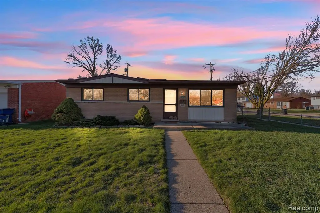 34381 Rosslyn, Westland, MI 48185 - #1