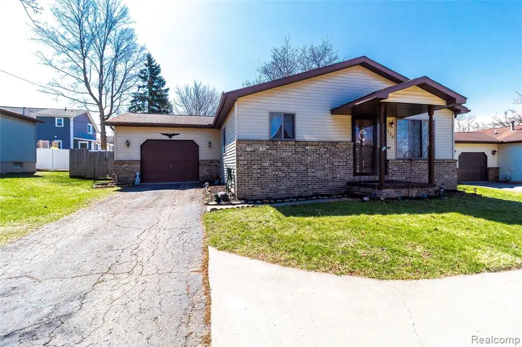 230 E Oregon, Lapeer, MI 48446 - #1