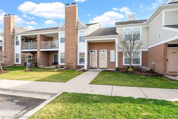 16832 Glenmoor, Macomb, MI 