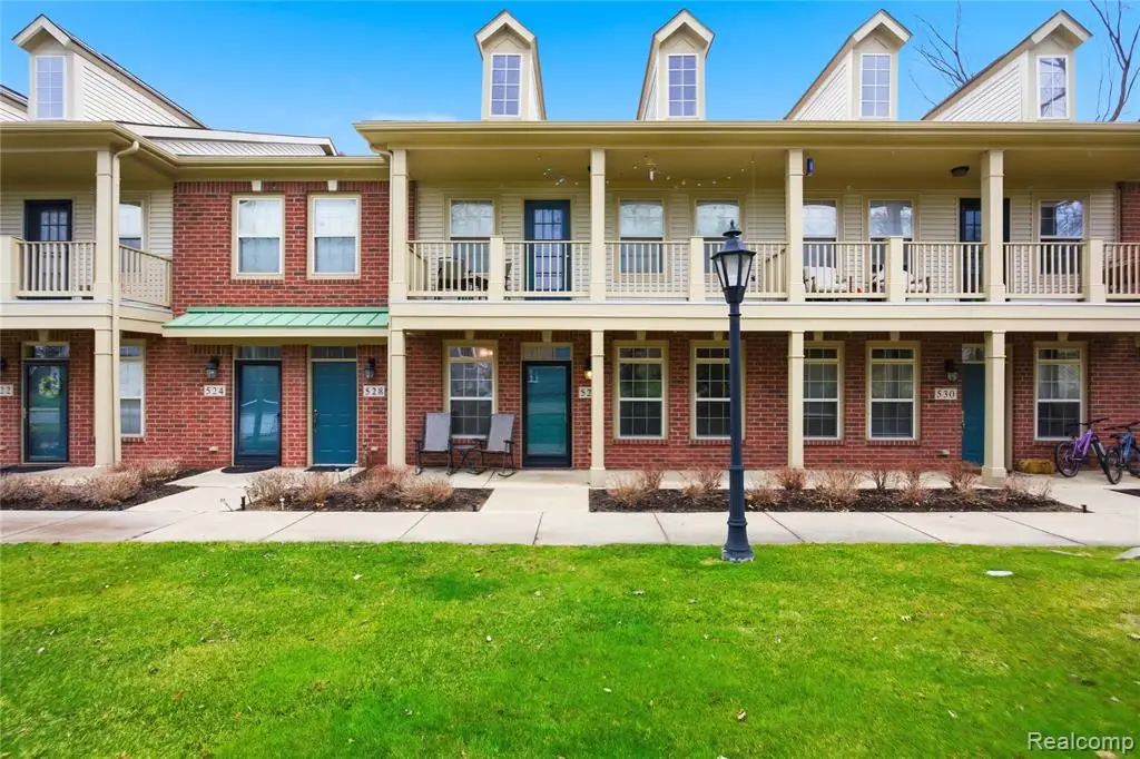 526 Red Oak, Walled Lake, MI 48390 - #1