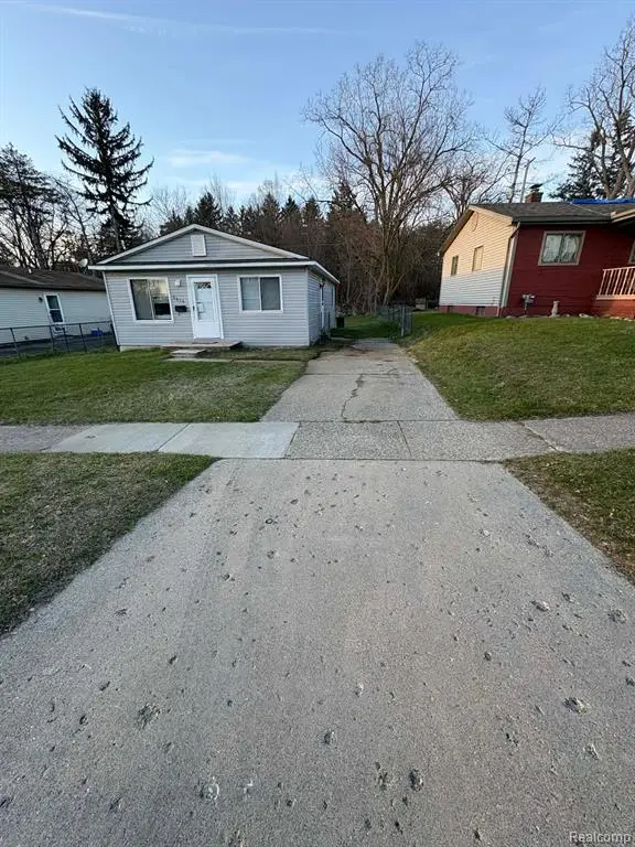 3013 Hampstead, Flint, MI 48506