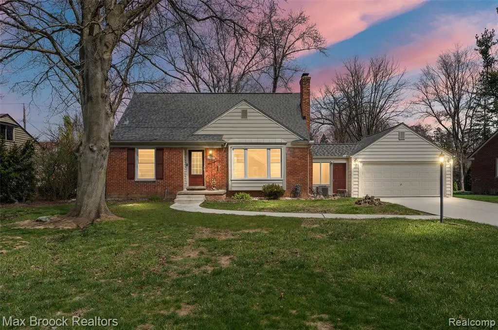 2307 Bedford, Bloomfield Hills, MI 48302 - #1