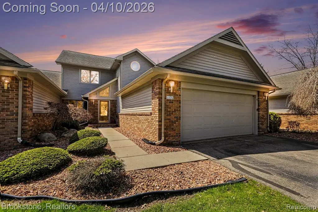 3376 Rivers Edge, Wayne, MI 48184 - #1