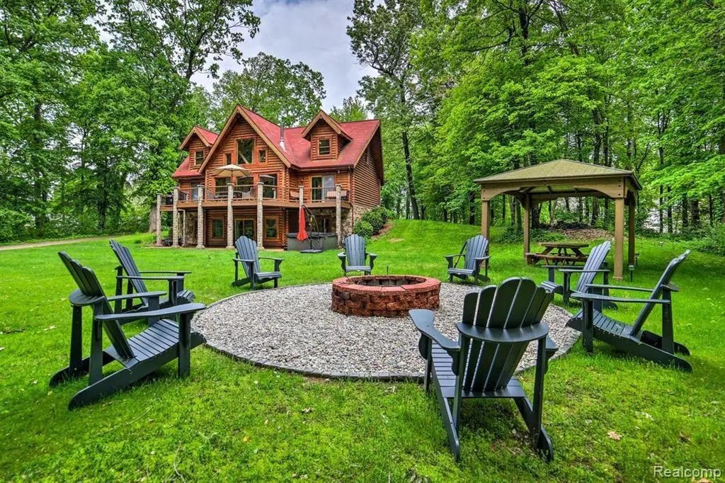 4380 Donnely, Jackson, MI 49201 - #1