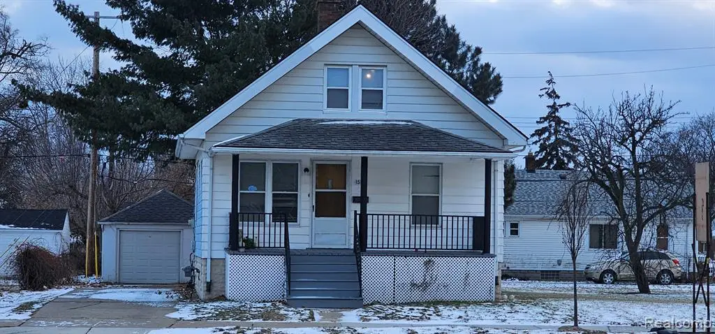 15118 E 9 Mile, Eastpointe, MI 48021 - #1