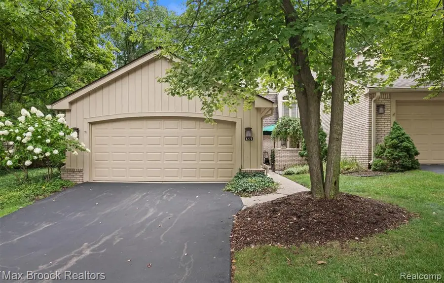 1276 Greenglen, Bloomfield Hills, MI 48304 - #3