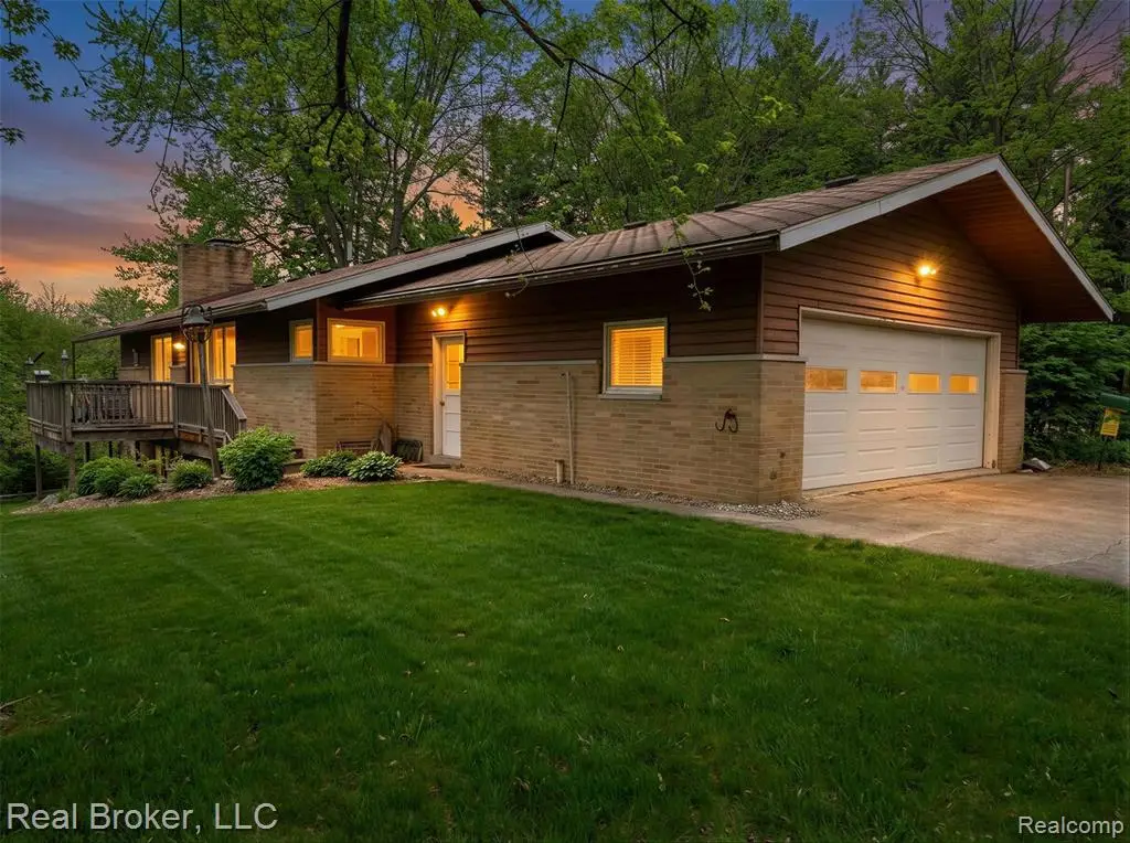 1802 N Elba, Lapeer, MI 48446 - #1