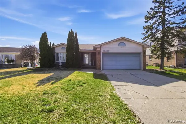 38737 Woodmont, Sterling Heights, MI 48310