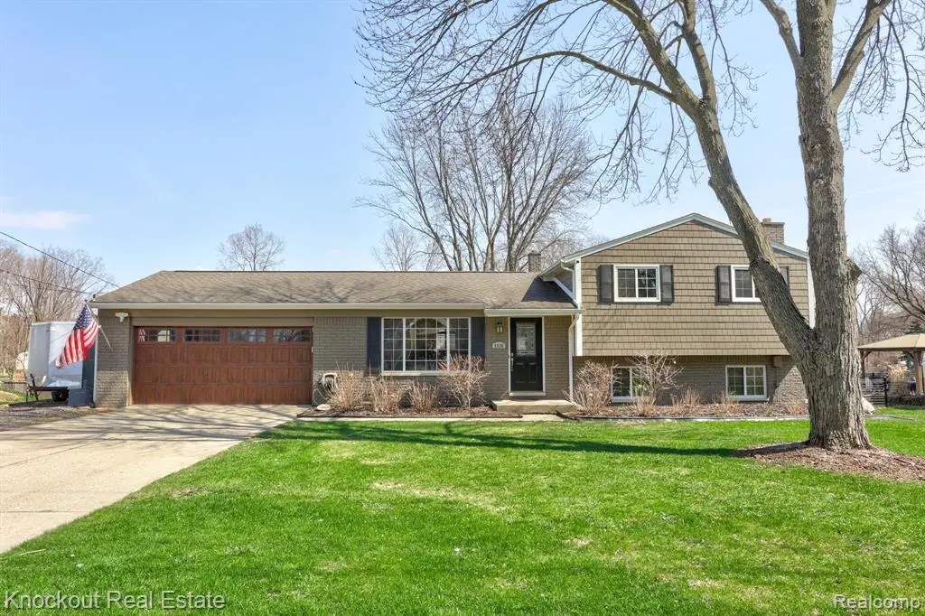 5936 Wellington, Clarkston, MI 48346 - #1