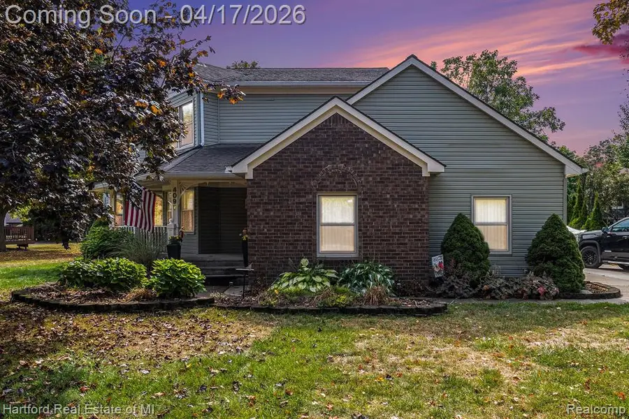 4097 Cherry Garden, Commerce Township, MI 48382 - #3