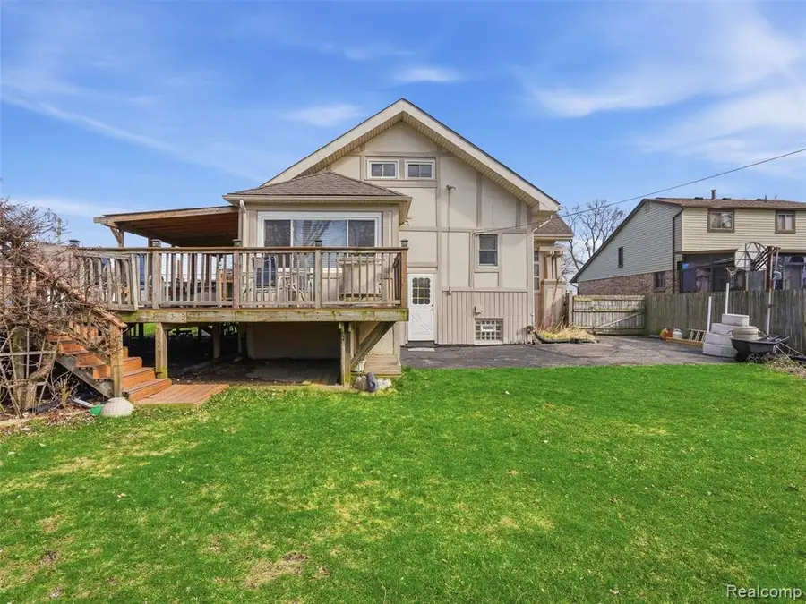 34327 Jefferson, Harrison Township, MI 48045 - #3