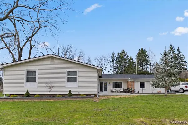 38309 Southfarm, Northville, MI 48167