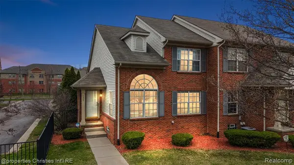 1227 16th, Detroit, MI 48216